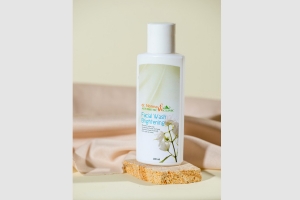 FACIAL WASH BRIGHTENING