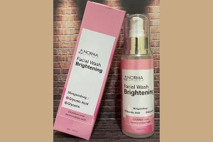 FACIAL WASH BRIGHTENING DENGAN GLYCOLIC ACID DAN GLYCERIN